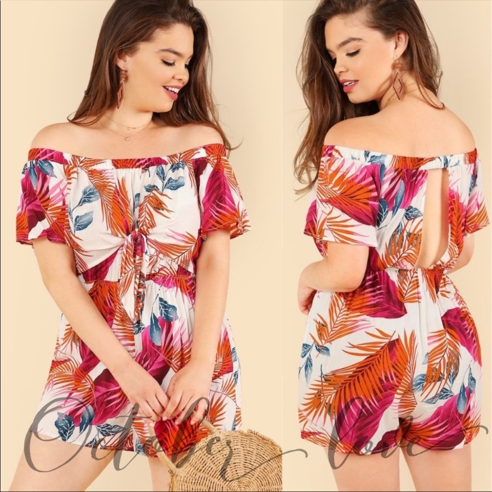 Leaf Pattern Off Shoulder Romper - Picture 2 of 3